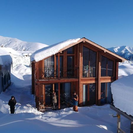 Gudauri Log Inn Exterior foto