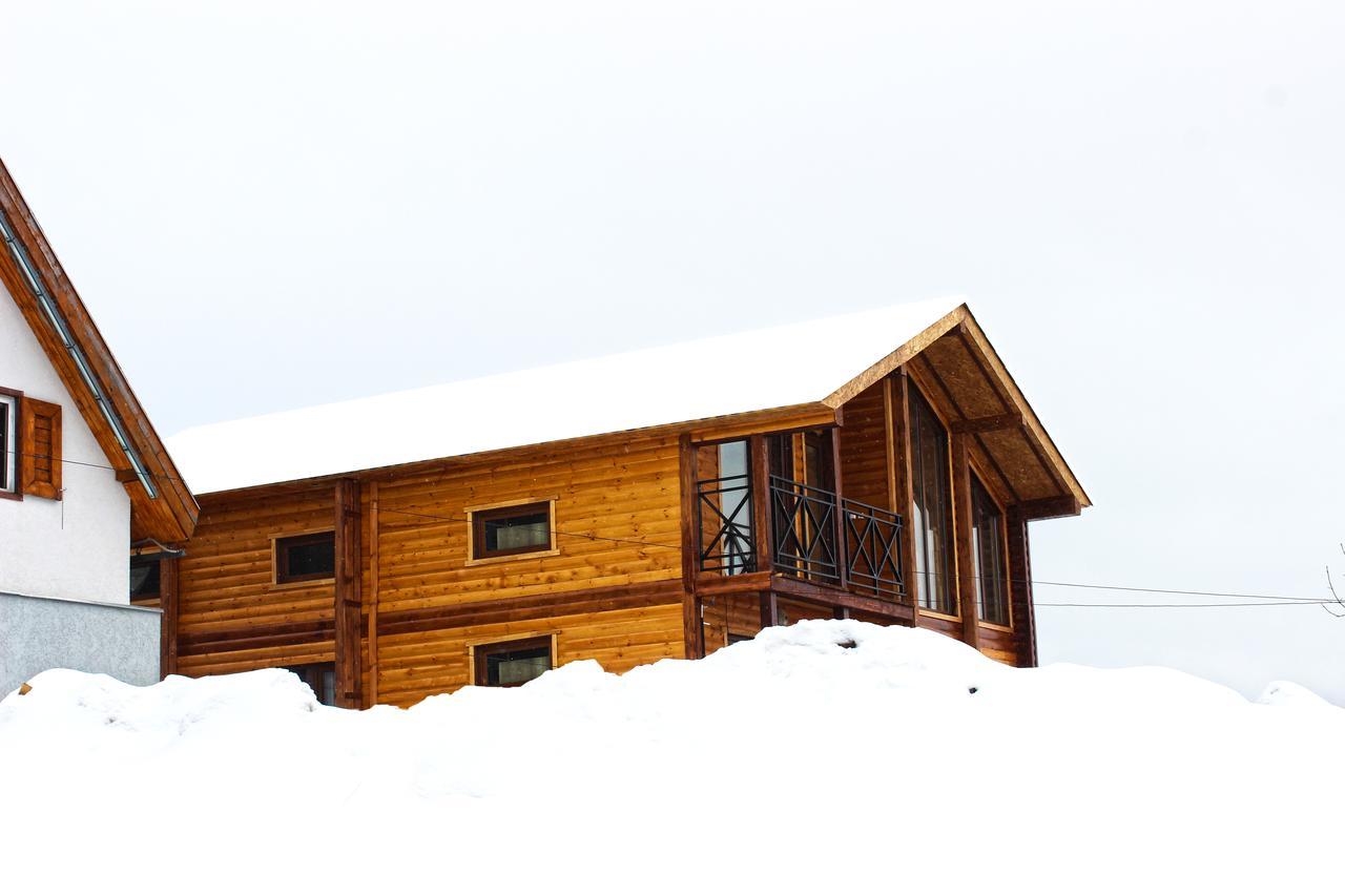 Gudauri Log Inn Exterior foto