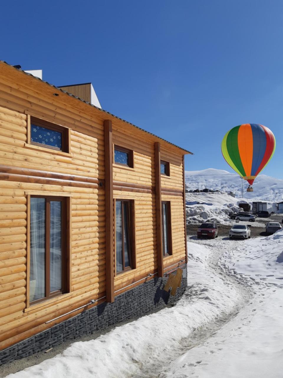 Gudauri Log Inn Exterior foto